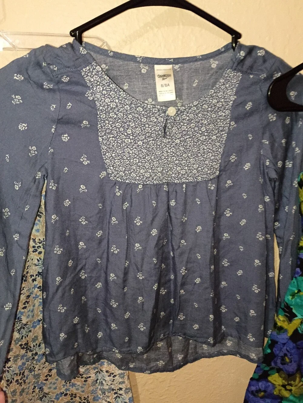 GIRLS SIZE 8 BUNDLE OSHKOSH TOP, SPEECHLESS DRESS, & LINEN PANTS